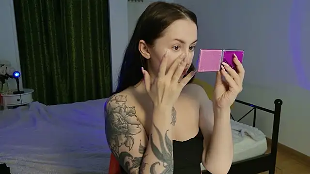 VioletCatt online show from 3, 6, 2026