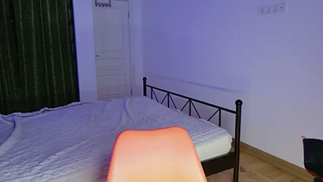 VioletCatt online show from 27, 11, 2025