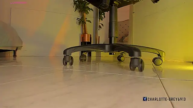 charlotte  grey online show from 12, 11, 2025