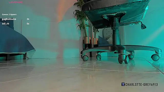 charlotte  grey online show from 16, 12, 2025