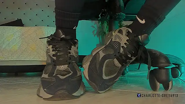 charlotte  grey online show from 12, 1, 2026