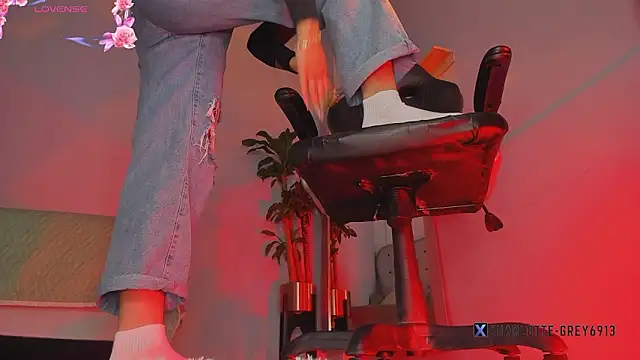 charlotte  grey online show from 5, 3, 2026