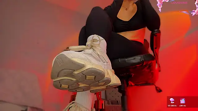 charlotte  grey online show from 27, 3, 2026