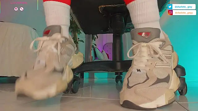 charlotte  grey online show from 5, 11, 2025