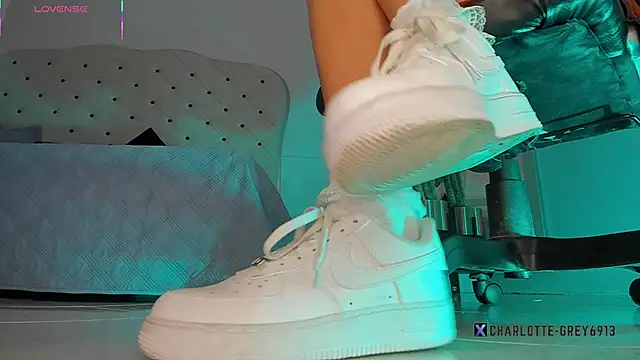 charlotte  grey online show from 9, 1, 2026