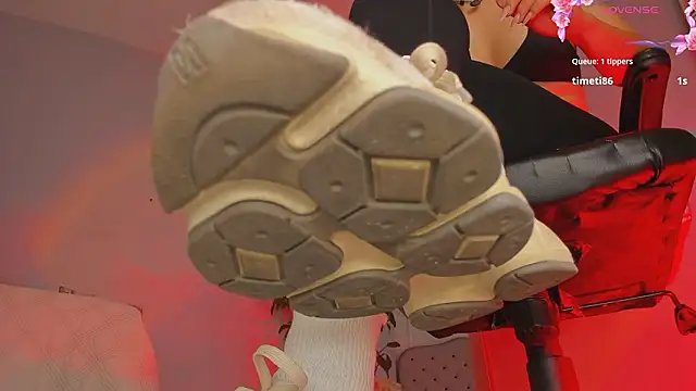 charlotte  grey online show from 21, 3, 2026