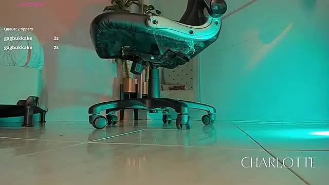 charlotte  grey online show from 18, 12, 2025