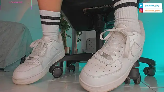 charlotte  grey online show from 4, 11, 2025