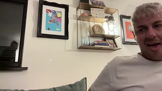 MyStrangeAddiction online show from 21, 4, 2026