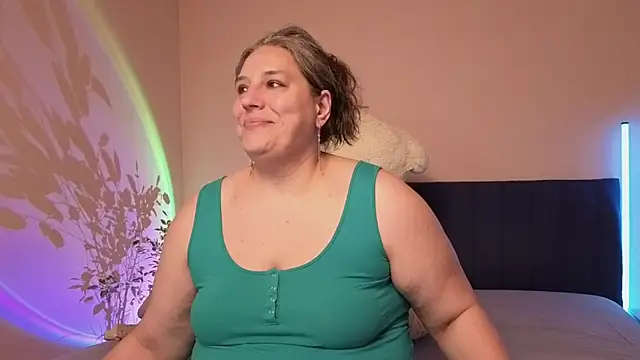 Snapshot of Niter chatting on 2, 6, 2026 Niter online show from 2, 6, 2026