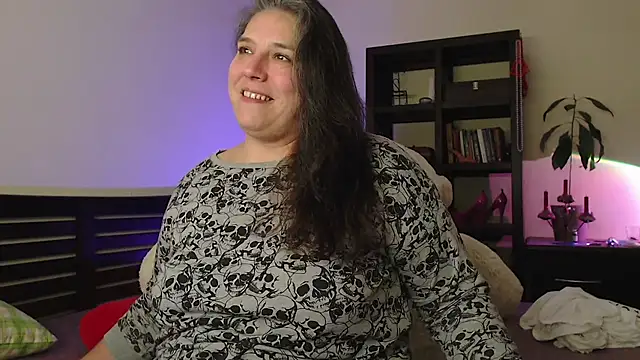 Snapshot of Niter chatting on 21, 3, 2025 Niter online show from 21, 3, 2025