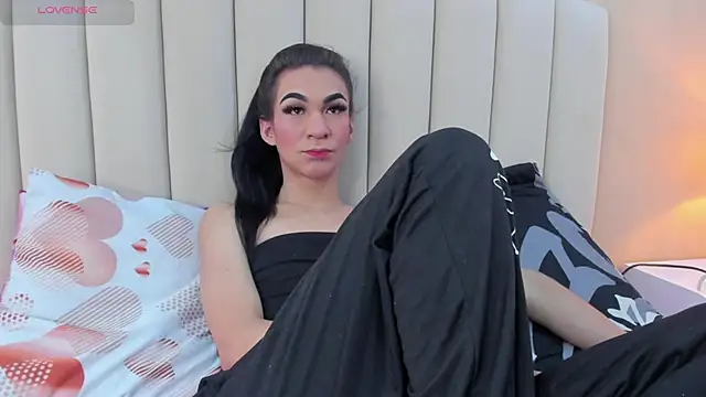 Mia thompson 19 online show from 29, 11, 2025