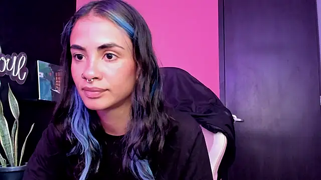 Juanadearco5 online show from 6, 11, 2025