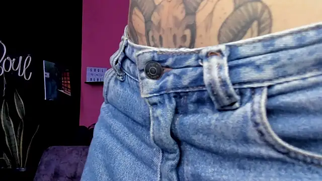 Juanadearco5 online show from 7, 11, 2025