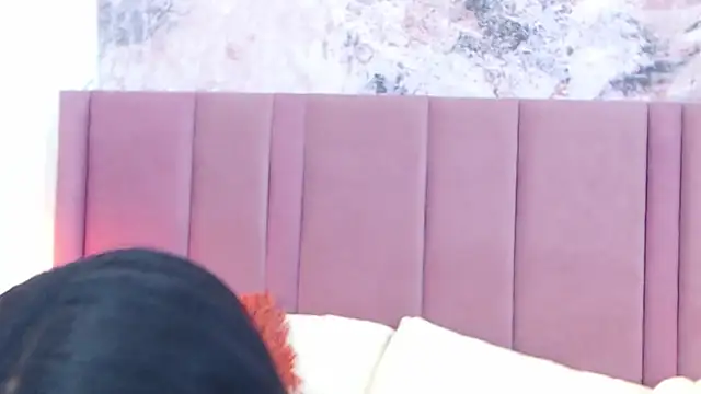 Snapshot of SabrinaDevill chatting on 22, 10, 2025 SabrinaDevill online show from 22, 10, 2025