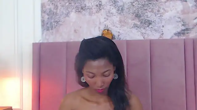 Snapshot of SabrinaDevill chatting on 19, 11, 2025 SabrinaDevill online show from 19, 11, 2025