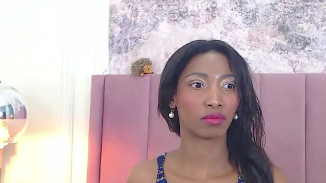 Snapshot of SabrinaDevill chatting on 14, 10, 2025 SabrinaDevill online show from 14, 10, 2025