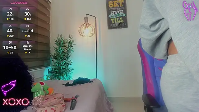 madelyn rose  online show from 9, 10, 2025