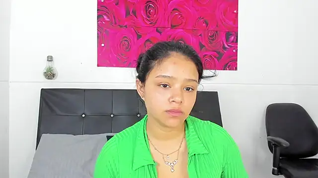 Tiffanny Rose  online show from 14, 12, 2024