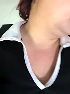 samanthakiss192 online show from 4, 11, 2025