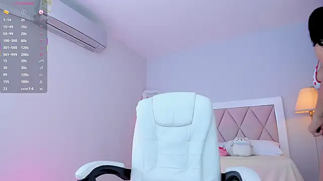 Snapshot of ania_sweet18 chatting on 24, 10, 2025 ania sweet18 online show from 24, 10, 2025