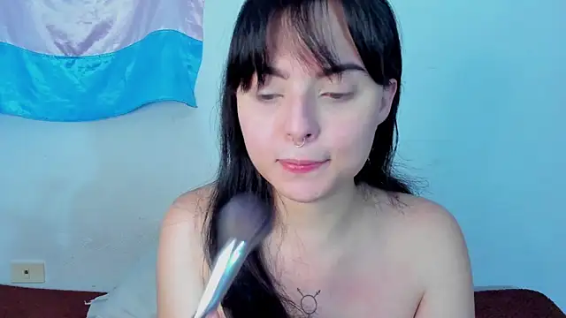 elizabethtaylorxxx online show from 18, 4, 2026