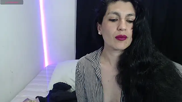cristina connor online show from 15, 1, 2025
