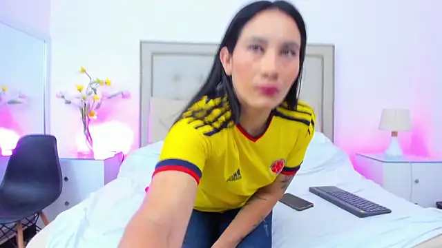 Cataleyalove ADY online show from 7, 6, 2026