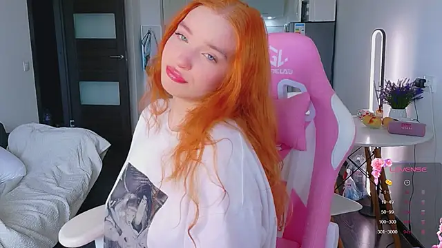 Snapshot of cinnabon_girls chatting on 15, 6, 2026 cinnabon girls online show from 15, 6, 2026