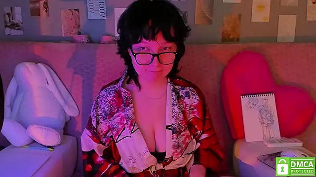 Snapshot of dreamgirllovee chatting on 14, 3, 2025 dreamgirllovee online show from 14, 3, 2025