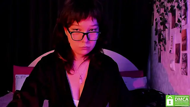 Snapshot of dreamgirllovee chatting on 1, 10, 2025 dreamgirllovee online show from 1, 10, 2025