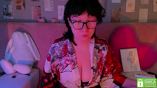 Snapshot of dreamgirllovee chatting on 9, 3, 2025 dreamgirllovee online show from 9, 3, 2025
