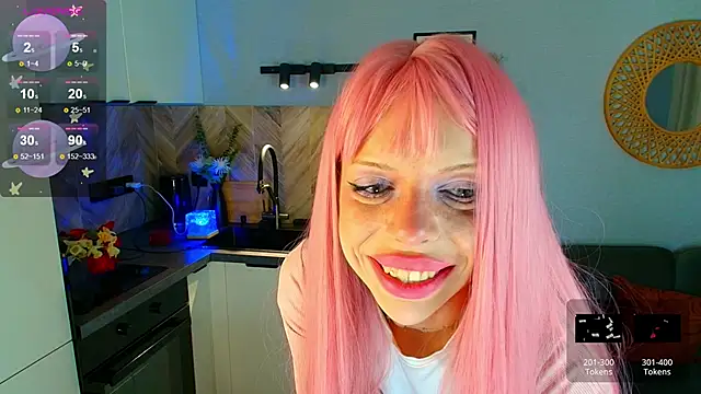 Hannah Carr online show from 18, 4, 2026