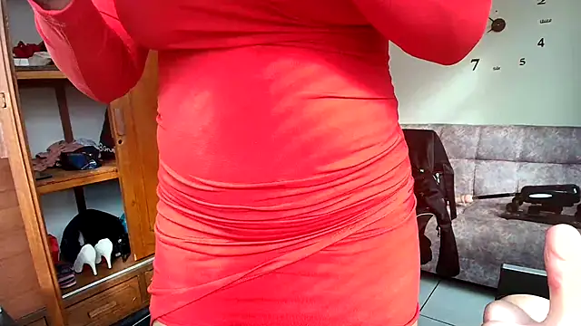 Majo Soussa online show from 18, 10, 2025