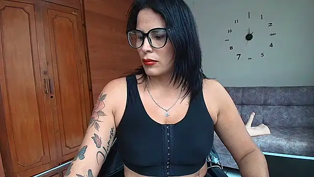 Majo Soussa online show from 5, 8, 2026