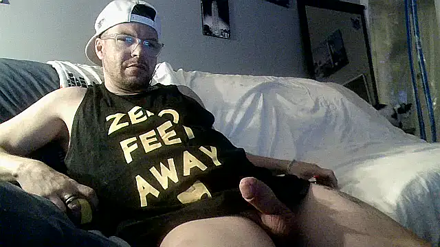 Snapshot of Vinyboy69 chatting on 6, 5, 2026 Vinyboy69 online show from 6, 5, 2026