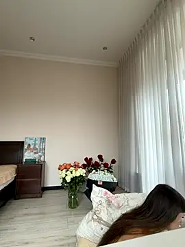 Hott Lolla online show from 2, 12, 2025