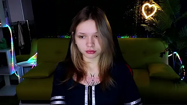 LitaBrom online show from 1, 2, 2025