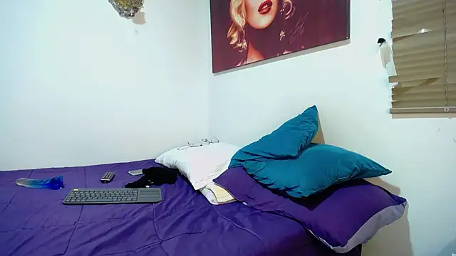 maryoriegil1 online show from 8, 2, 2025