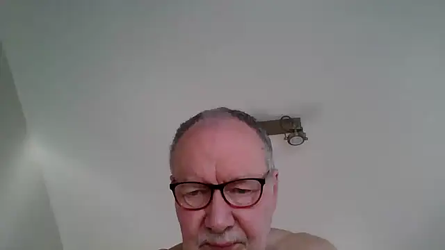 Snapshot of jimmybenido chatting on 24, 4, 2026 jimmybenido online show from 24, 4, 2026