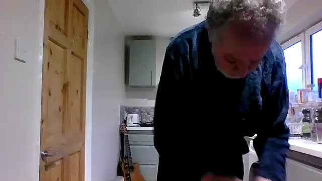 jimmybenido online show from 23, 2, 2025