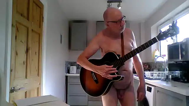 Snapshot of jimmybenido chatting on 25, 5, 2026 jimmybenido online show from 25, 5, 2026