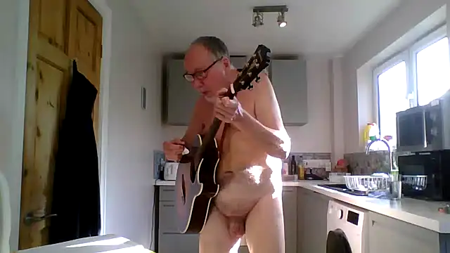 Snapshot of jimmybenido chatting on 4, 5, 2026 jimmybenido online show from 4, 5, 2026