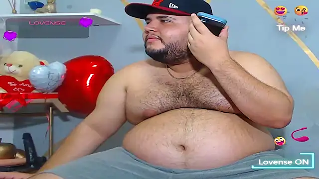 Snapshot of damian_chubby chatting on 24, 9, 2025 damian chubby online show from 24, 9, 2025