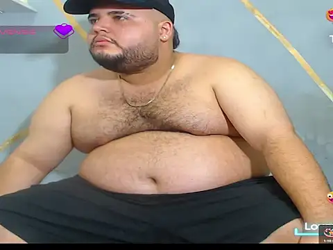 Snapshot of damian_chubby chatting on 19, 9, 2025 damian chubby online show from 19, 9, 2025