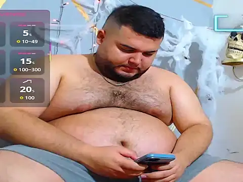Snapshot of damian_chubby chatting on 18, 10, 2025 damian chubby online show from 18, 10, 2025
