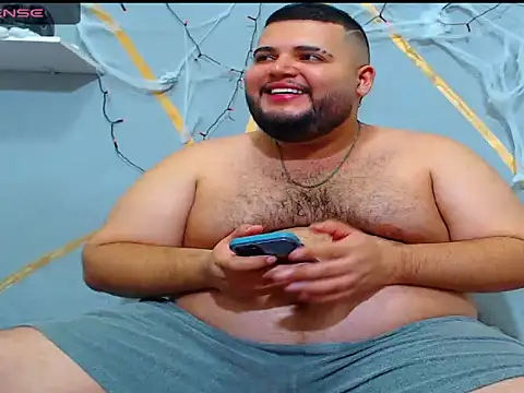 Snapshot of damian_chubby chatting on 26, 10, 2025 damian chubby online show from 26, 10, 2025