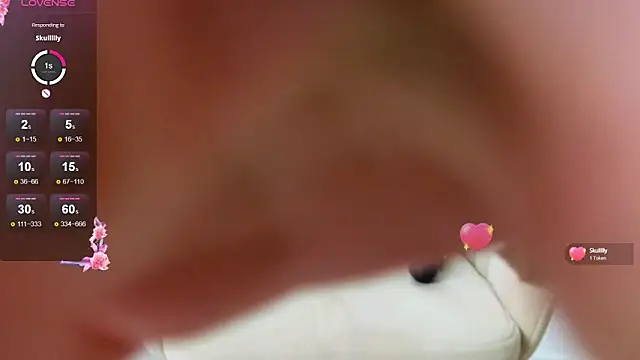 Snapshot of Meow_babe chatting on 21, 9, 2025 Meow babe online show from 21, 9, 2025