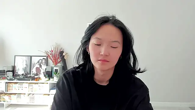 Snapshot of ailey_chao chatting on 10, 6, 2026 ailey chao online show from 10, 6, 2026
