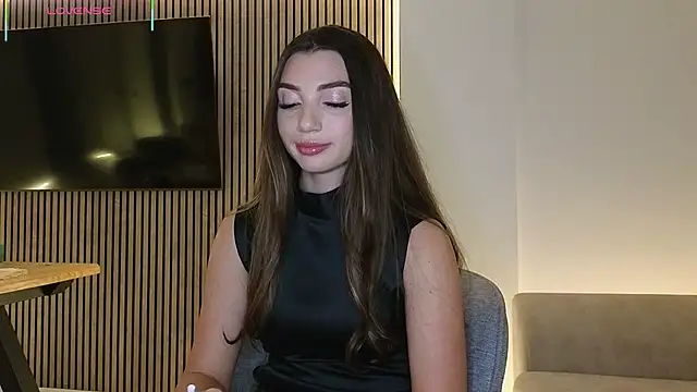 Snapshot of ReyaSophia chatting on 2, 6, 2026 ReyaSophia online show from 2, 6, 2026